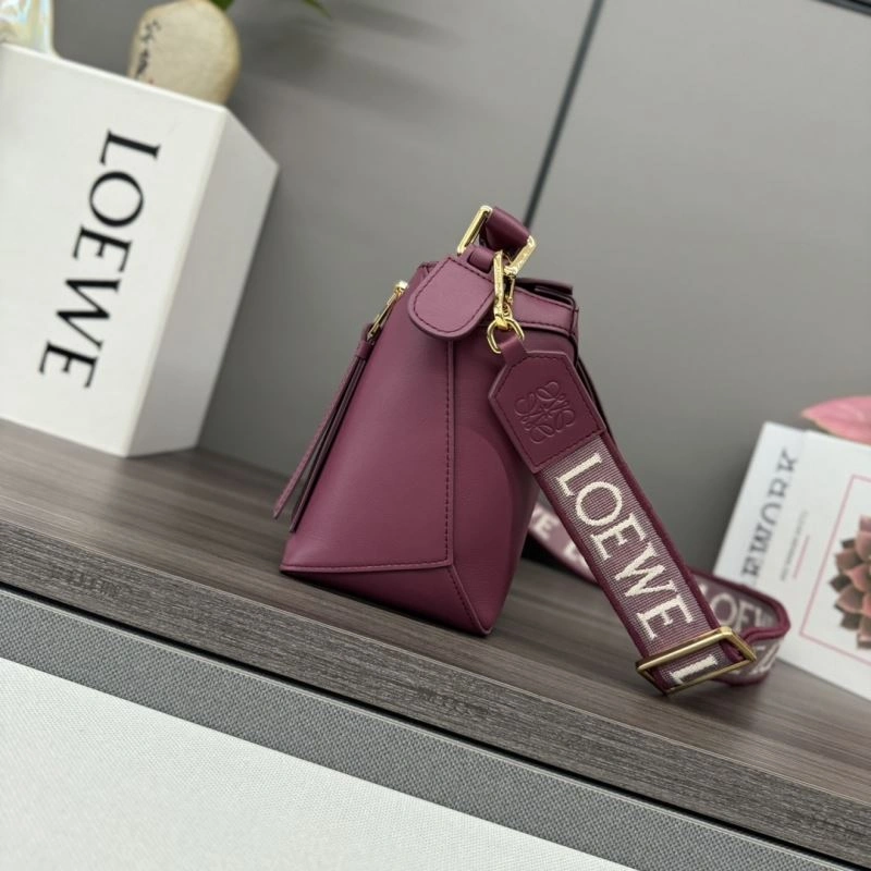 Trendsetting Loewe Puzzle Bags 61557