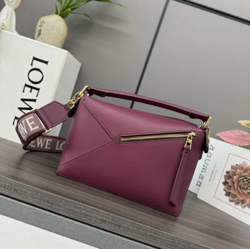 Trendsetting Loewe Puzzle Bags 61557