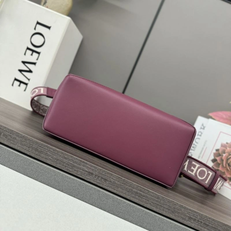 Trendsetting Loewe Puzzle Bags 61557