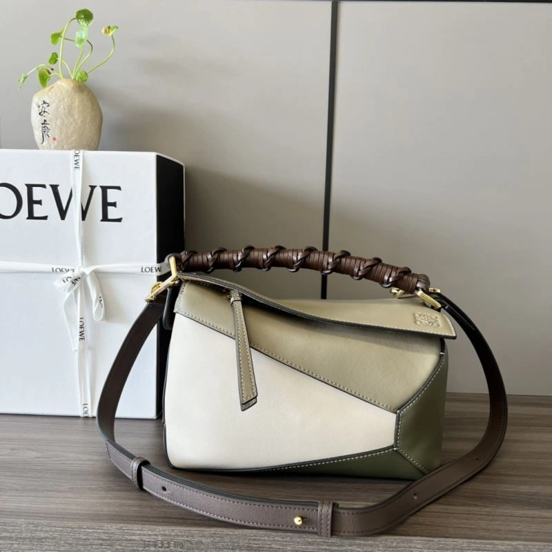 Original Loewe Puzzle Bags 61520