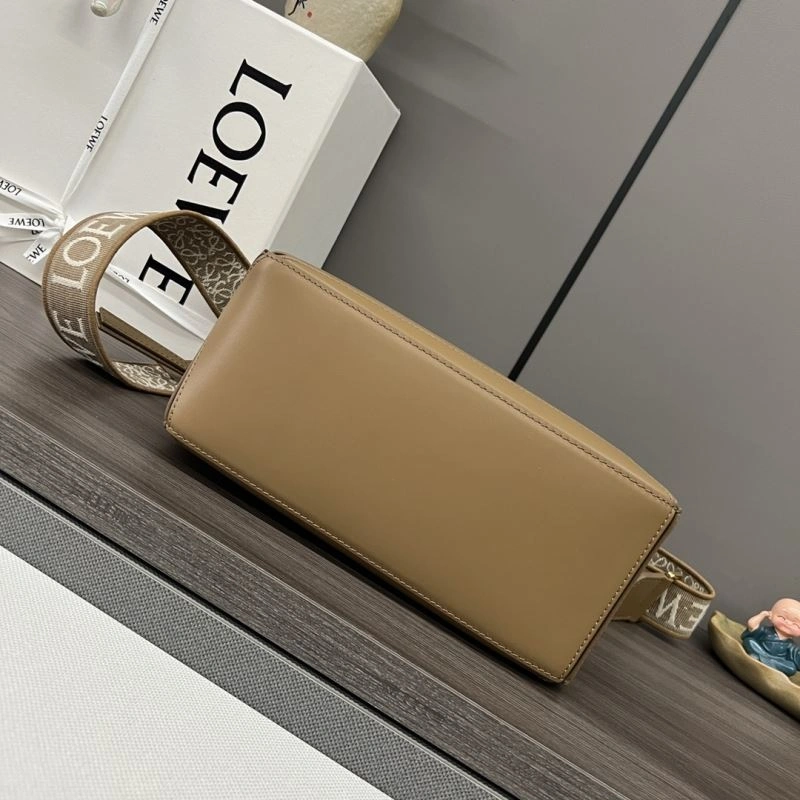Trendsetting Loewe Puzzle Bags 61532