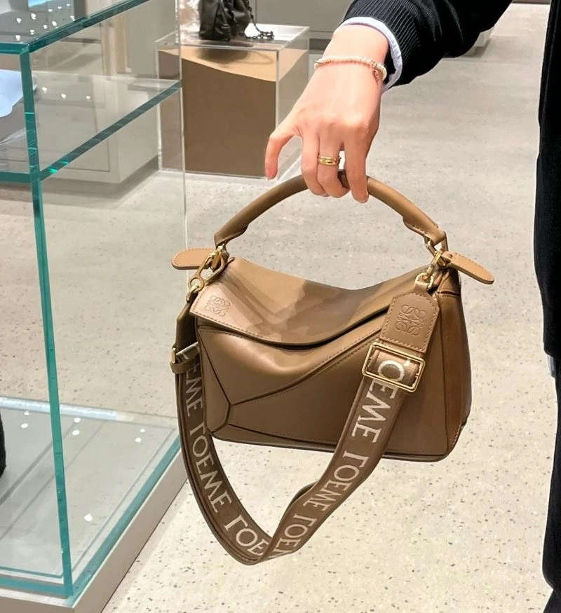 Trendsetting Loewe Puzzle Bags 61532
