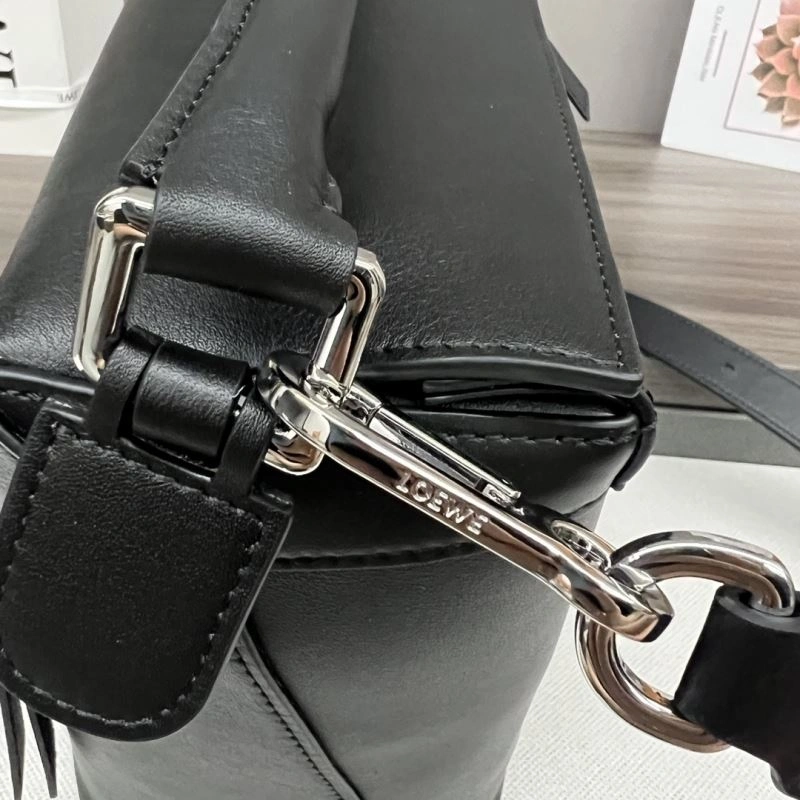 Neat Loewe Puzzle Bags 61564