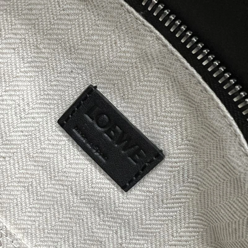 Neat Loewe Puzzle Bags 61564