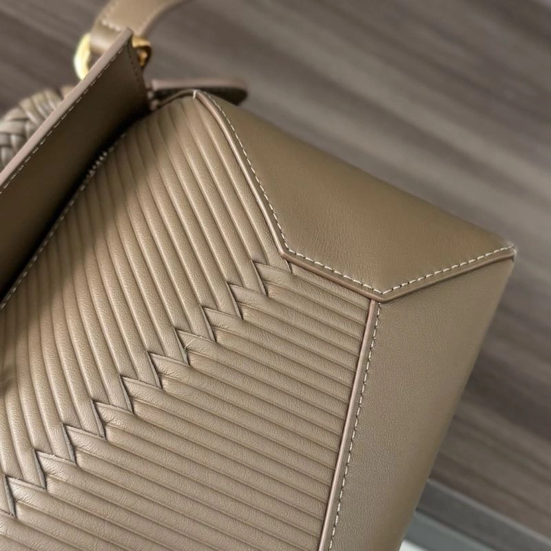 Loewe Puzzle Bags Sporty 61507