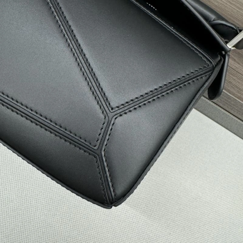 FreshLook Loewe Puzzle Bags 61515