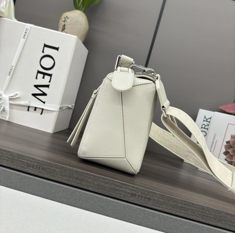 Timeless Loewe Puzzle Bags 61513