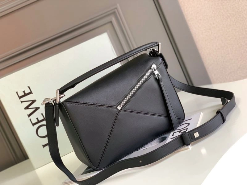 Bold Loewe Puzzle Bags 61510