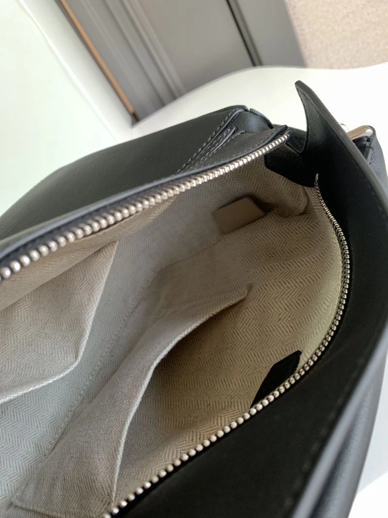 Bold Loewe Puzzle Bags 61510