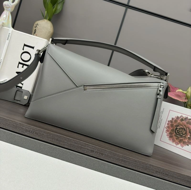 WellDesigned Loewe Puzzle Bags 61480
