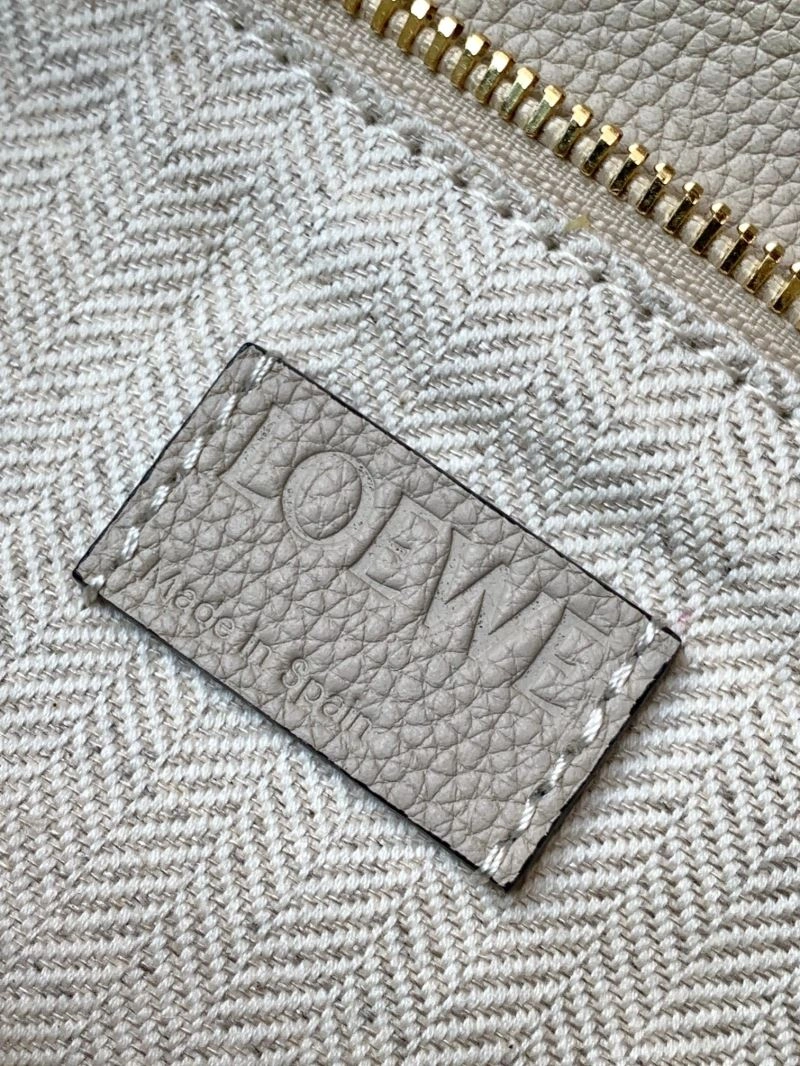 Supportive Loewe Puzzle Bags 77490