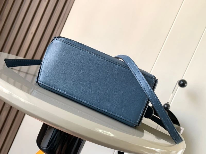 Durable Loewe Puzzle Bags 77479