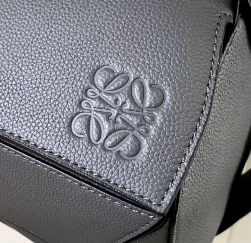 SmoothTexture Loewe Puzzle Bags 73113
