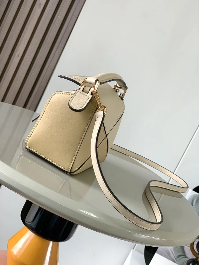 GoAnywhere Loewe Puzzle Bags 73110