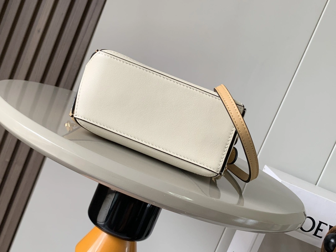 Colorful Loewe Puzzle Bags 71952