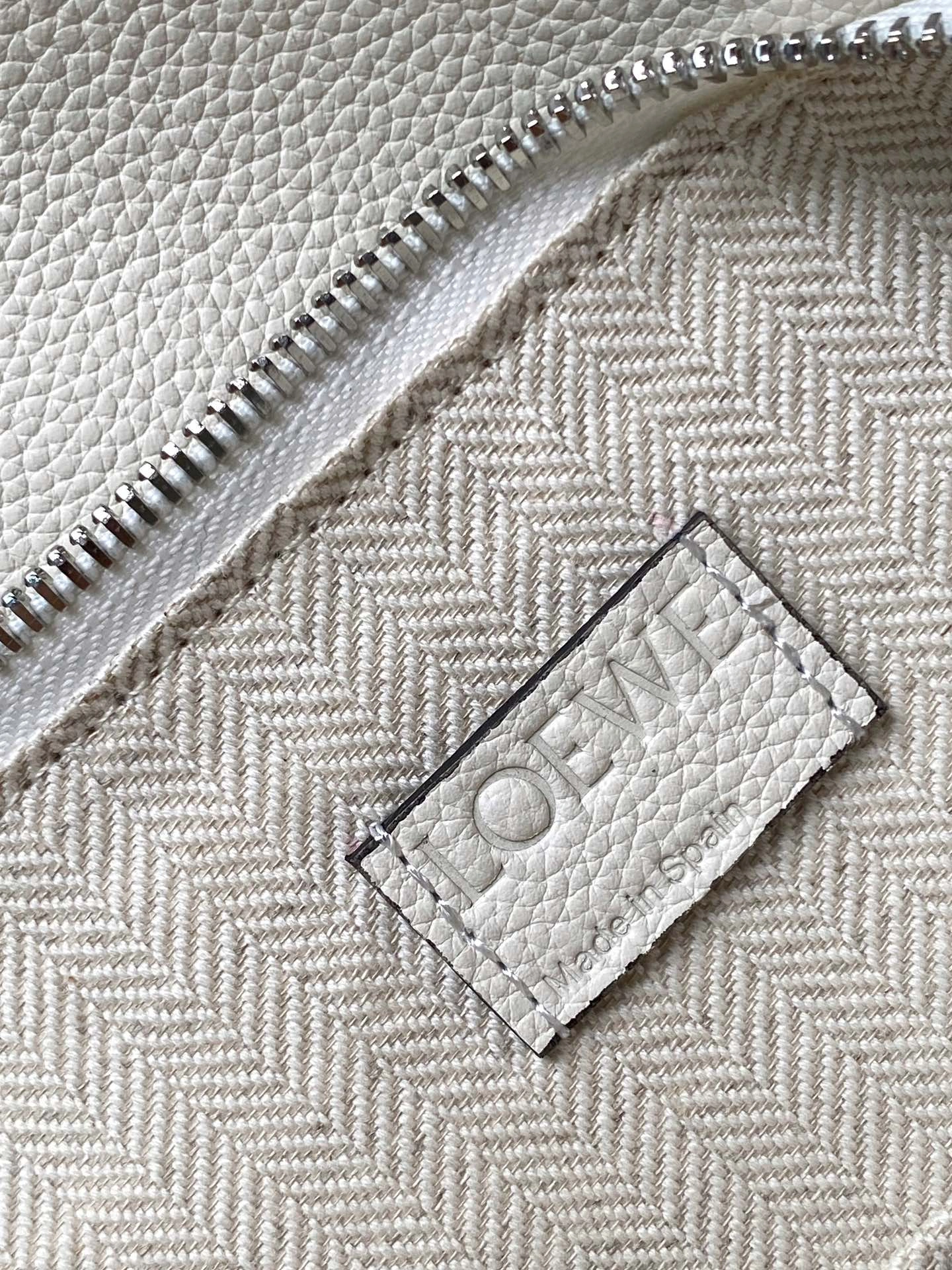Refined Loewe Puzzle Bags 71939