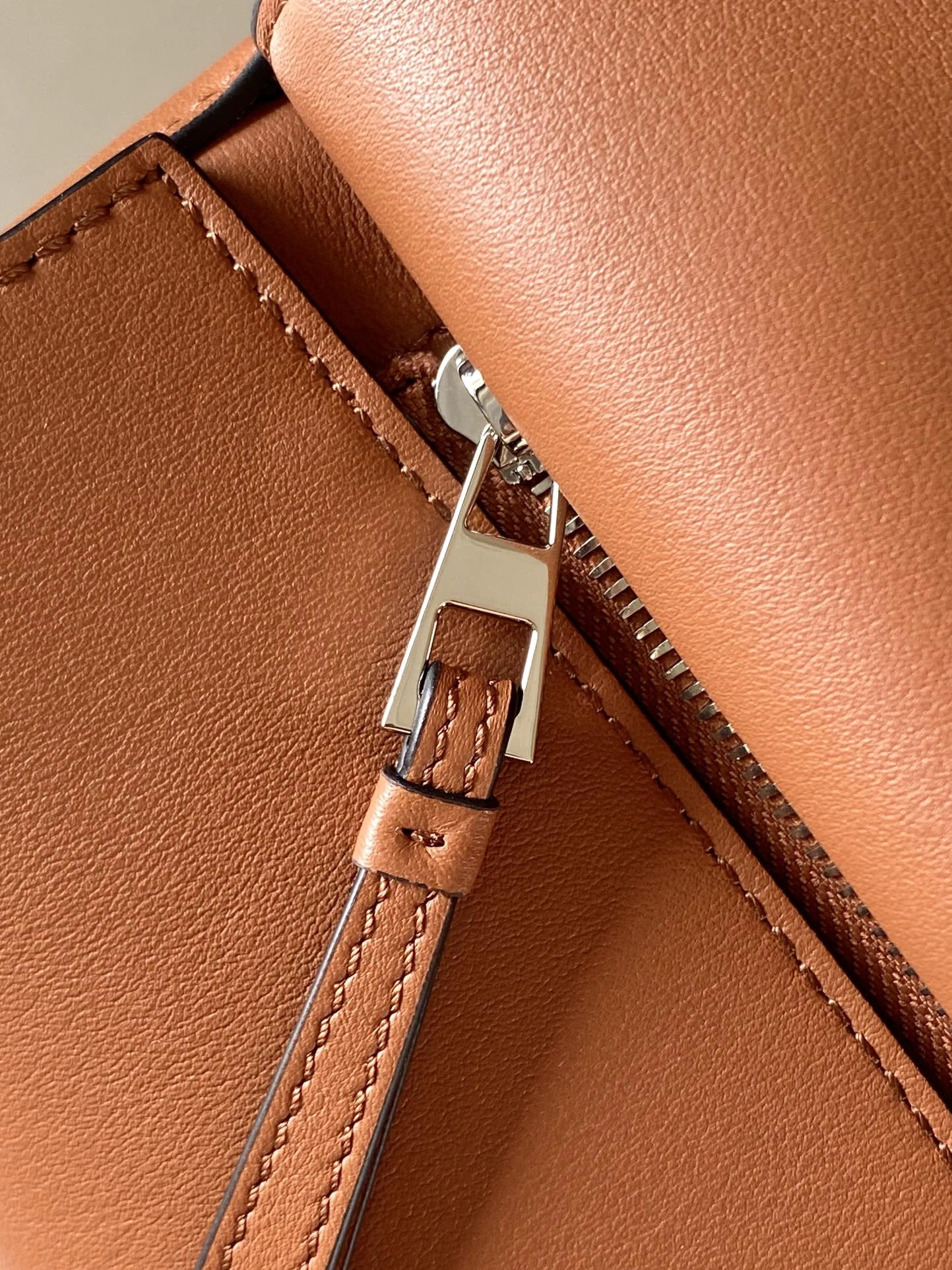Loewe Puzzle Bags Unisex 71937
