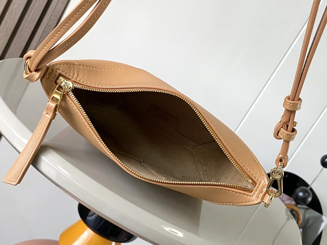 Loewe Puzzle Bags Cozy 71946