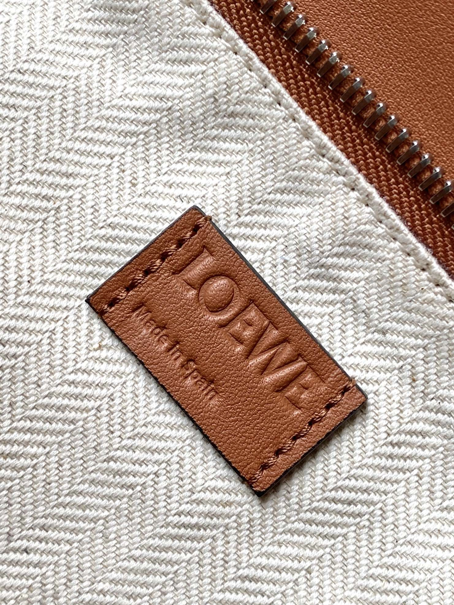 Loewe Puzzle Bags Sleek 71919
