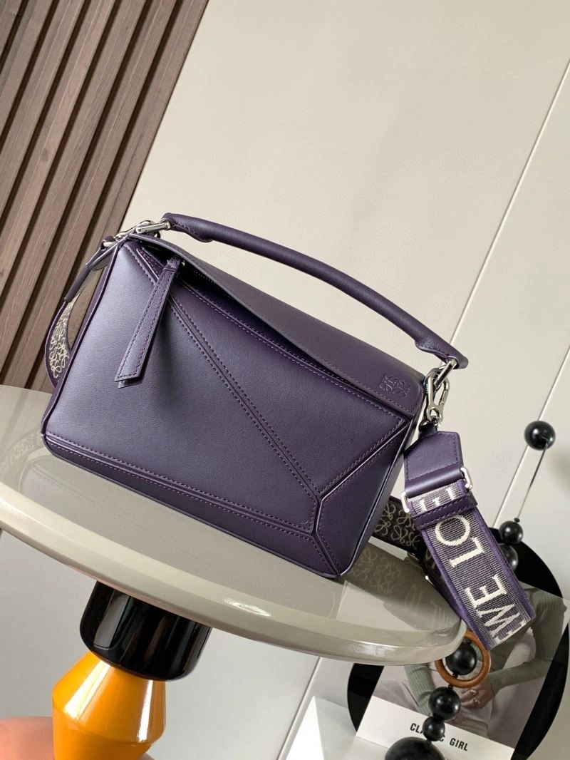 Trendy Loewe Puzzle Bags 67074