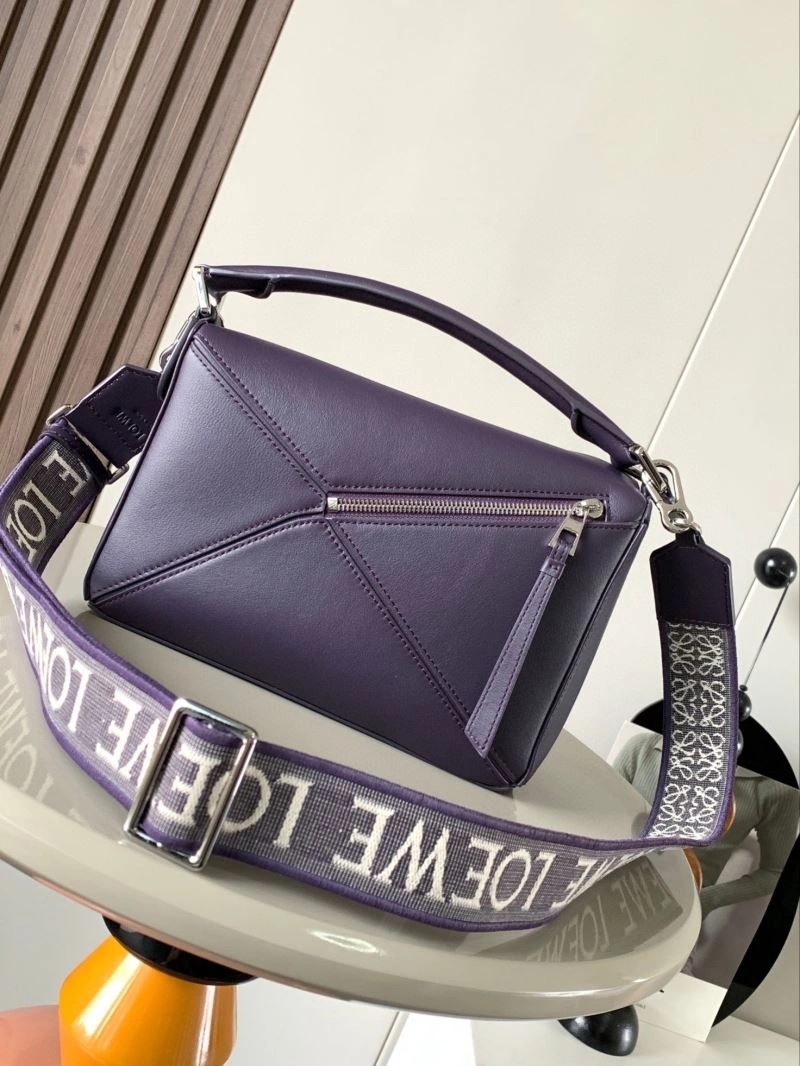 Trendy Loewe Puzzle Bags 67074