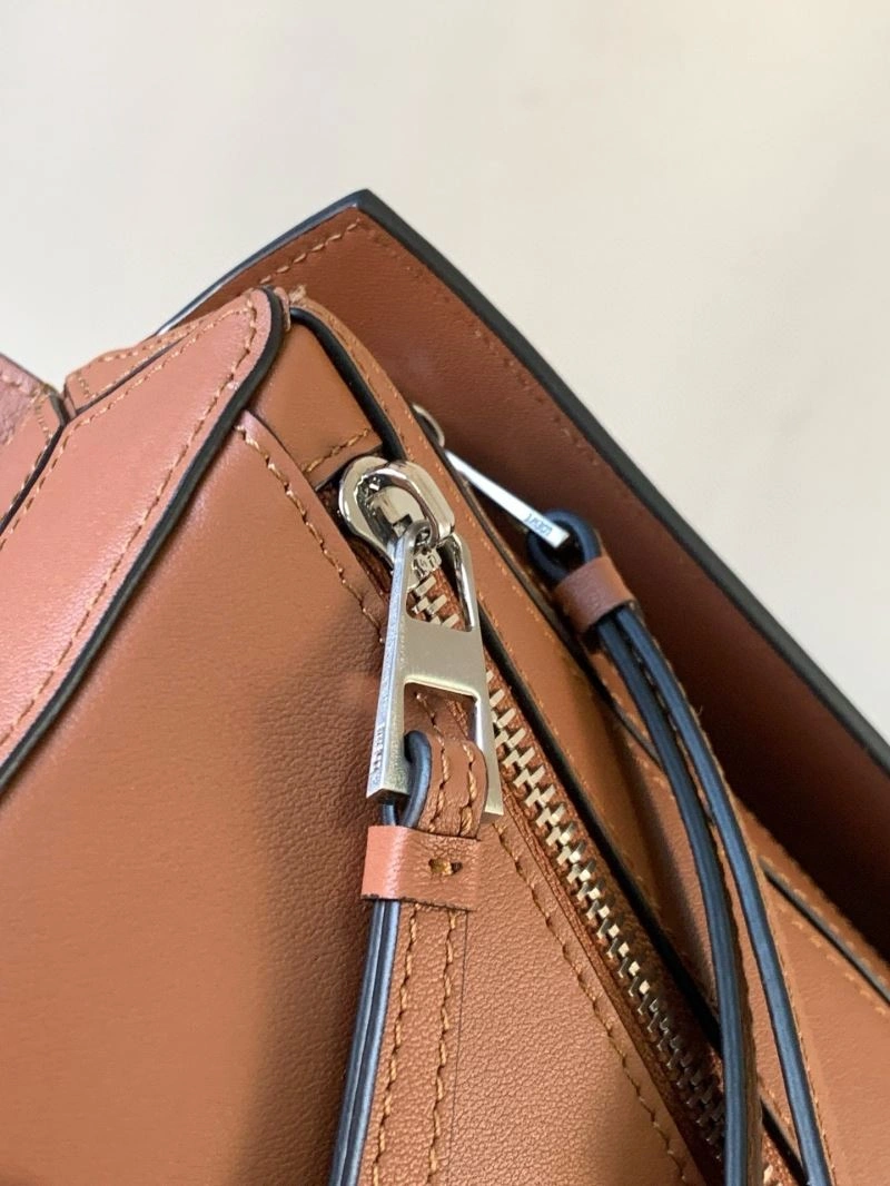 Original Loewe Puzzle Bags 61239