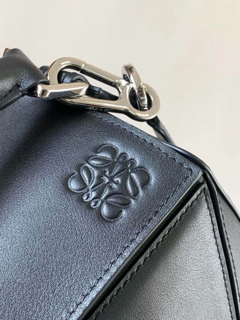 Vibrant Loewe Puzzle Bags 61202