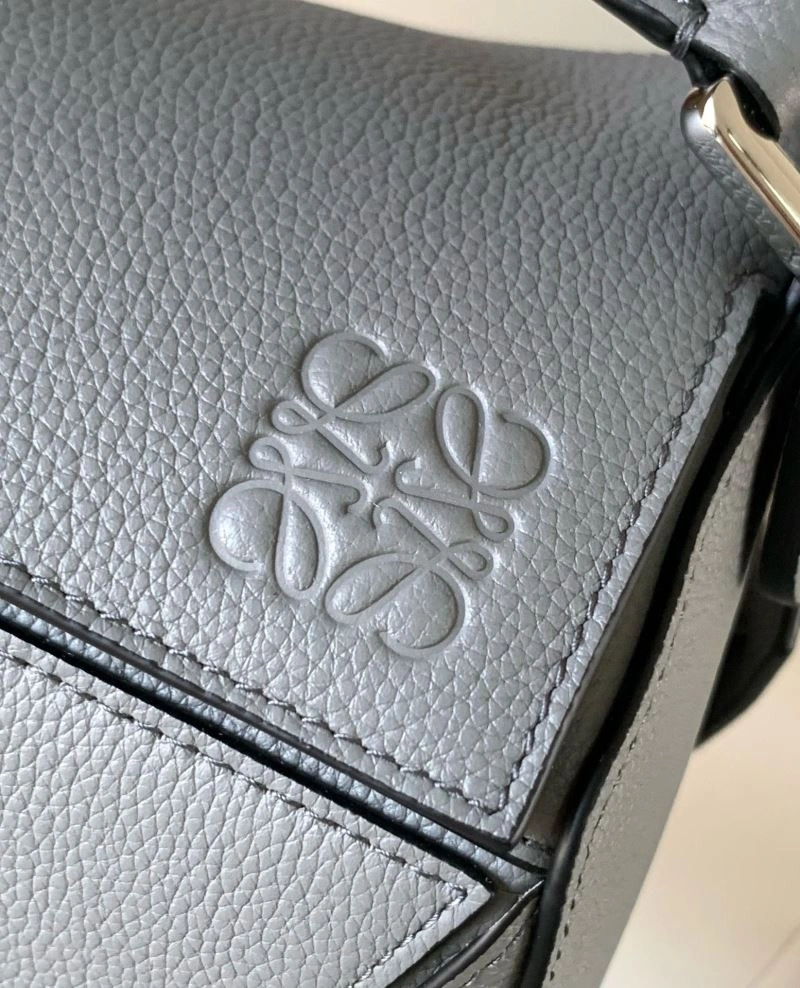 Durable Loewe Puzzle Bags 61196