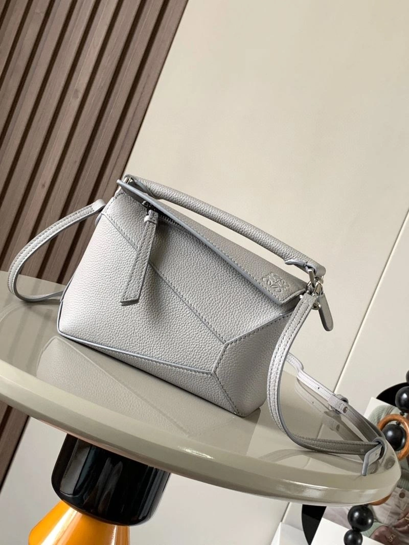 Elegant Loewe Puzzle Bags 61216