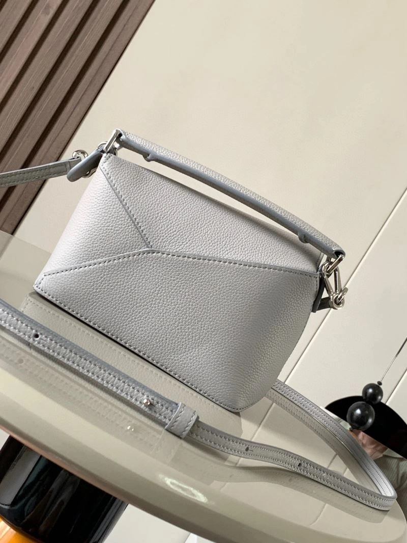 Elegant Loewe Puzzle Bags 61216