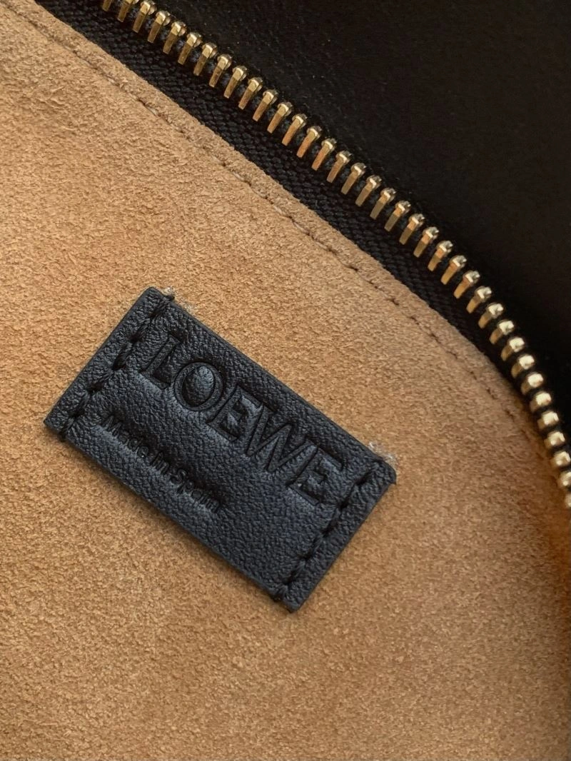 Trendsetting Loewe Puzzle Bags 61195