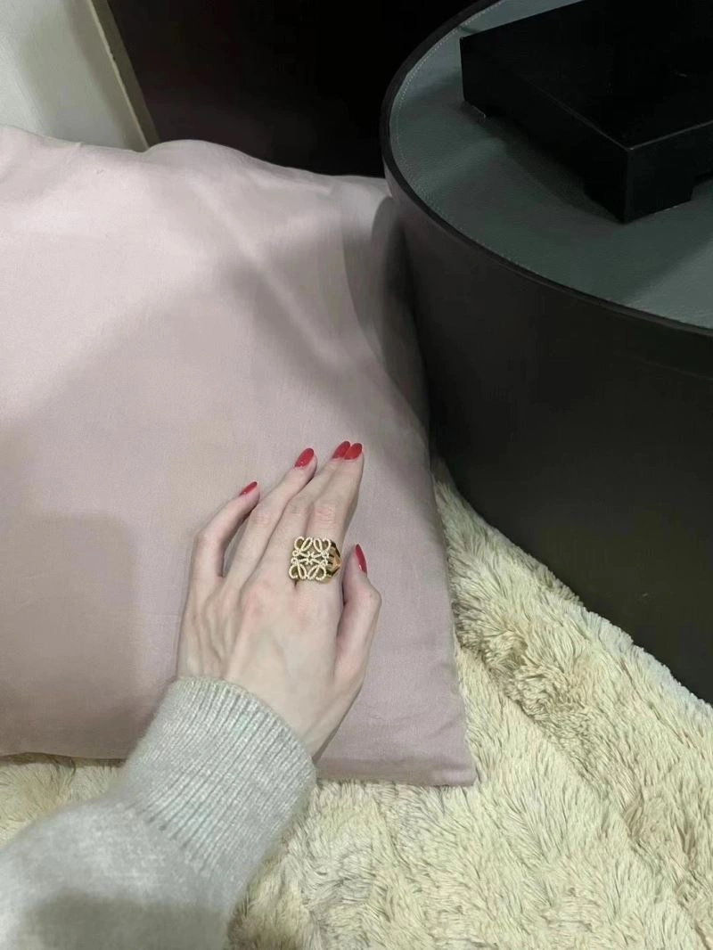 MoistureWicking Loewe Rings 211177