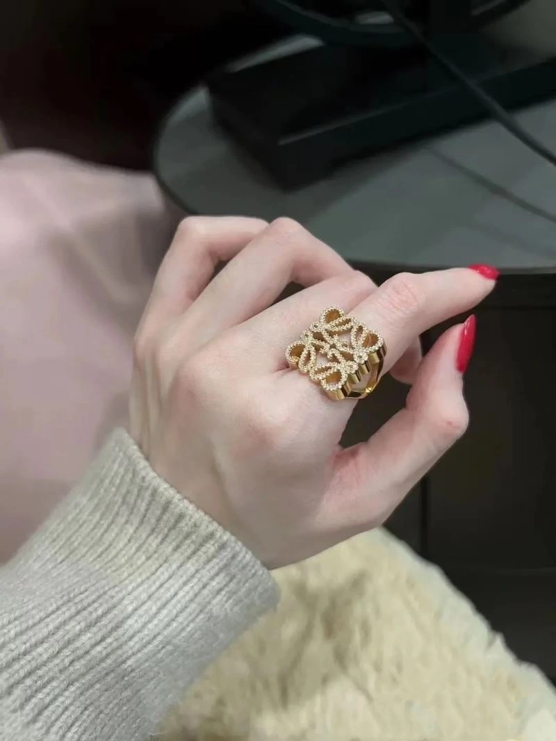 MoistureWicking Loewe Rings 211177