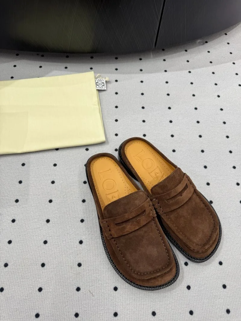 Versatile Loewe Sandals 12162