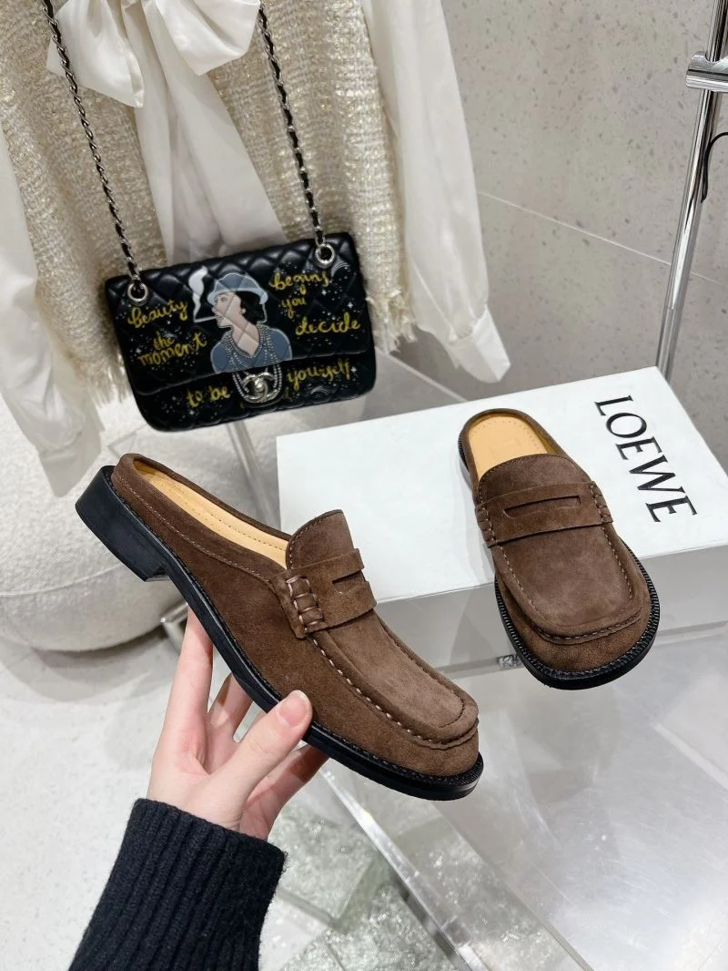 Loewe Sandals TimelessDesign 15550