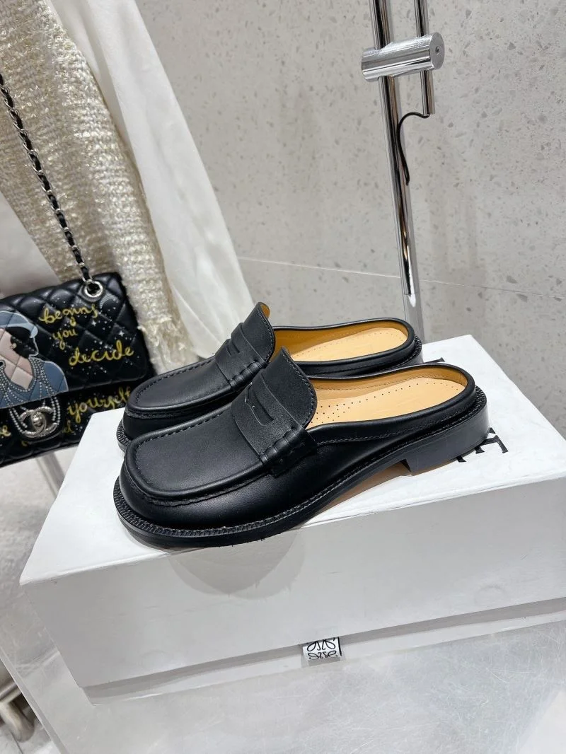 Loewe Sandals ModernLook 15542