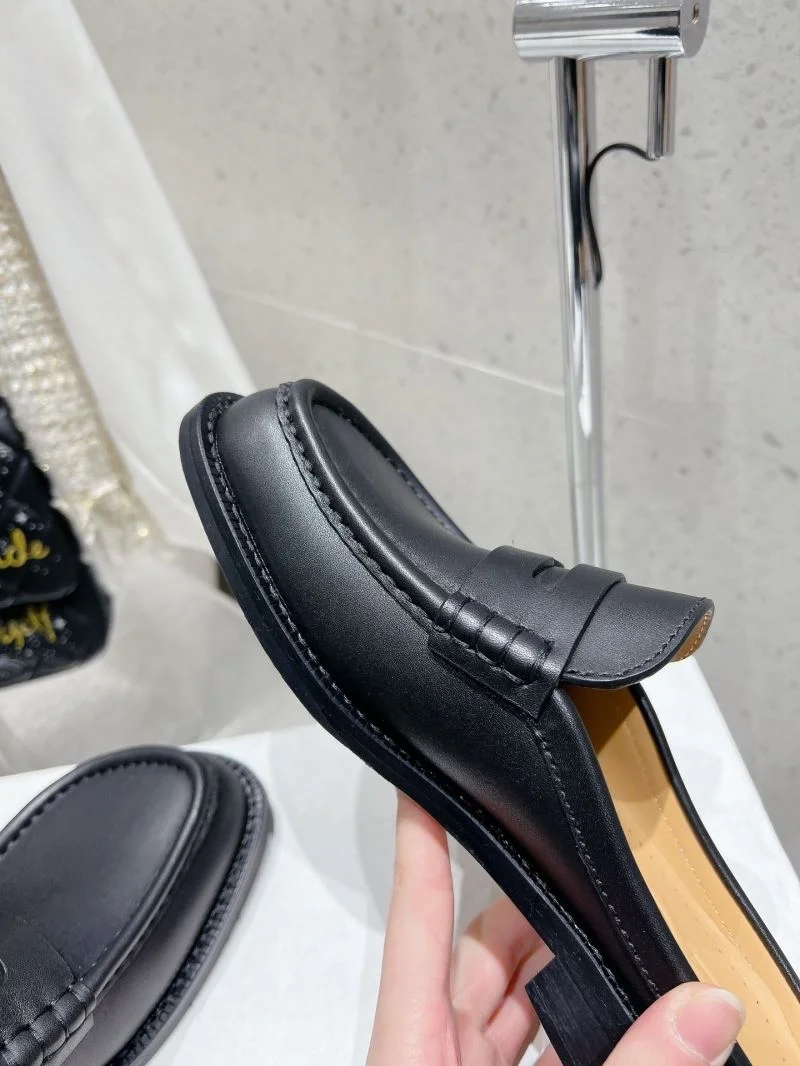 Loewe Sandals ModernLook 15542