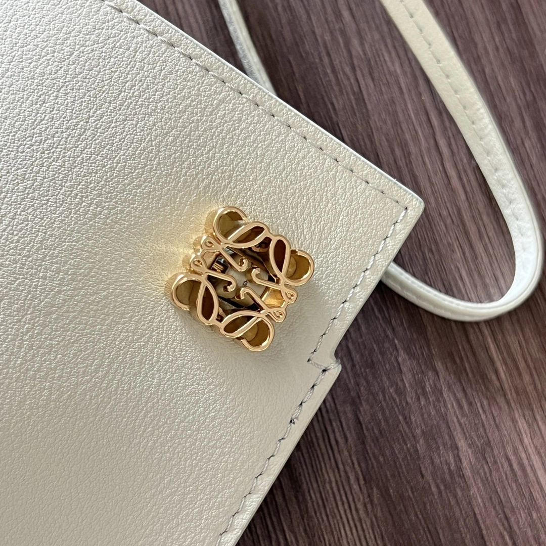 Fashionable Loewe Satchel Bags 72091