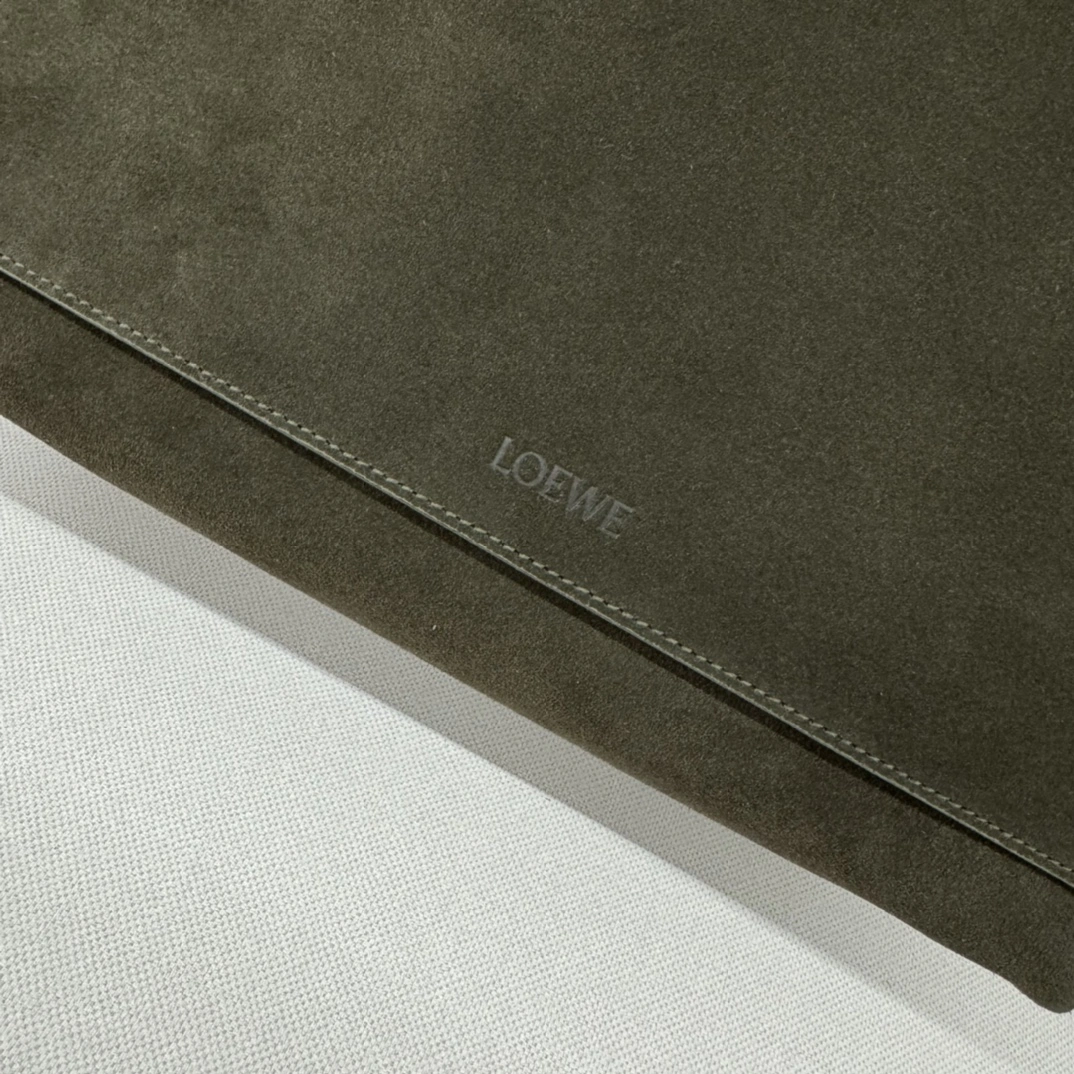 Loewe Satchel Bags Cozy 72085