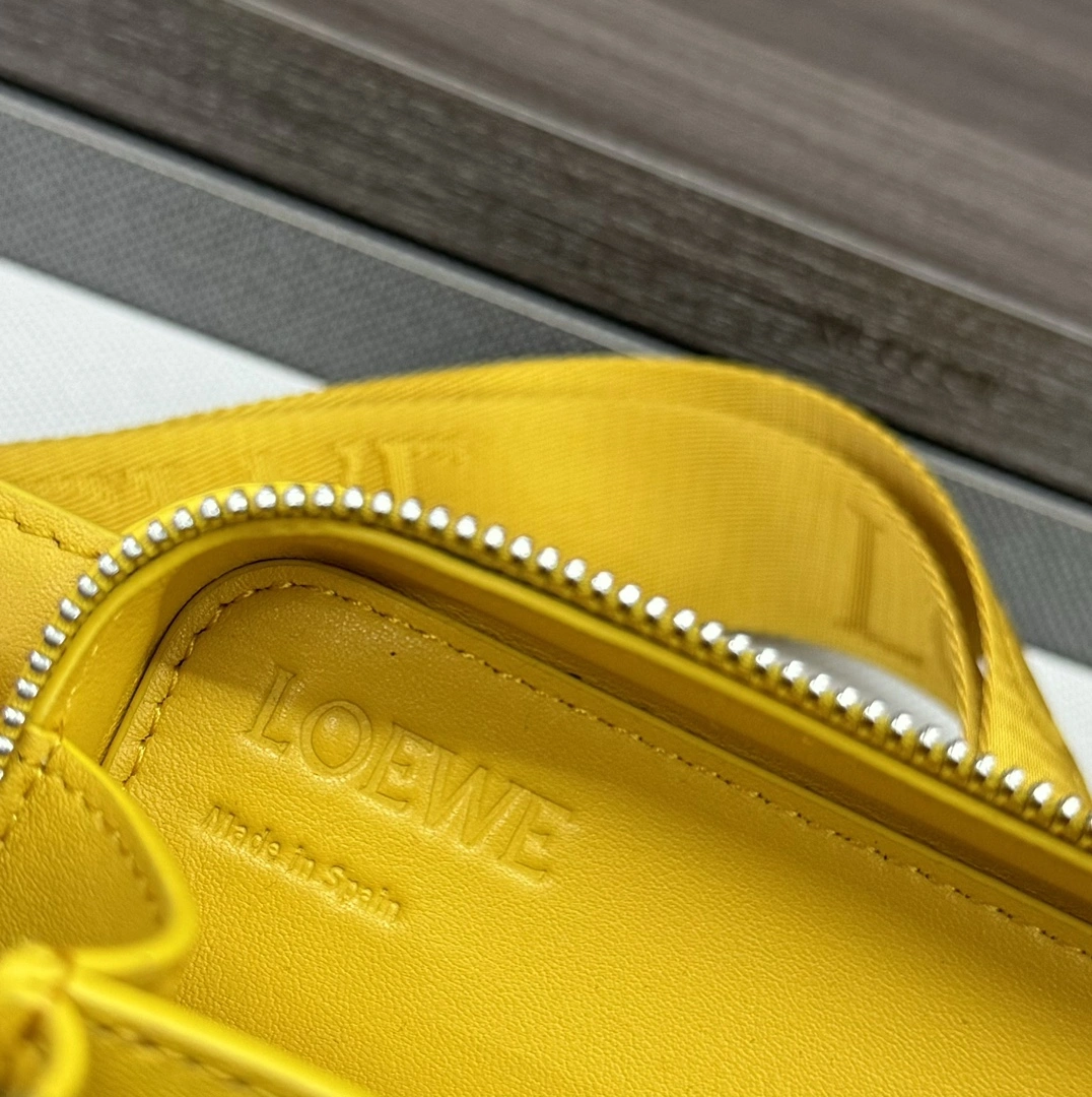 Loewe Satchel Bags OdorResistant 72074