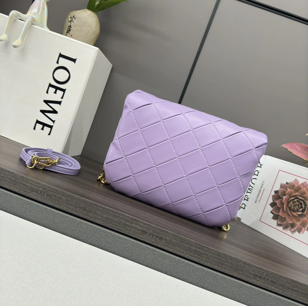 Loewe Satchel Bags TimelessDesign 72080