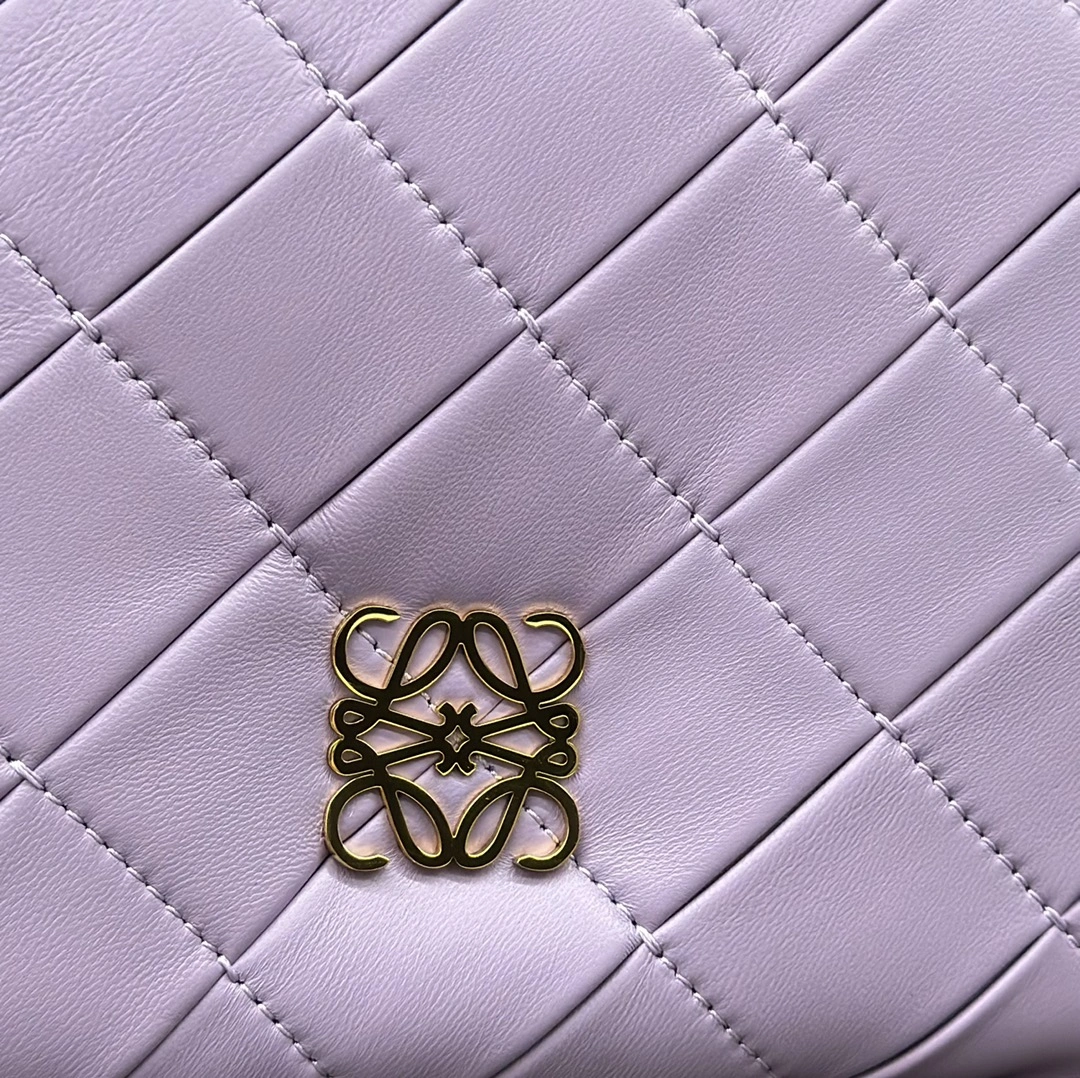 Loewe Satchel Bags TimelessDesign 72080