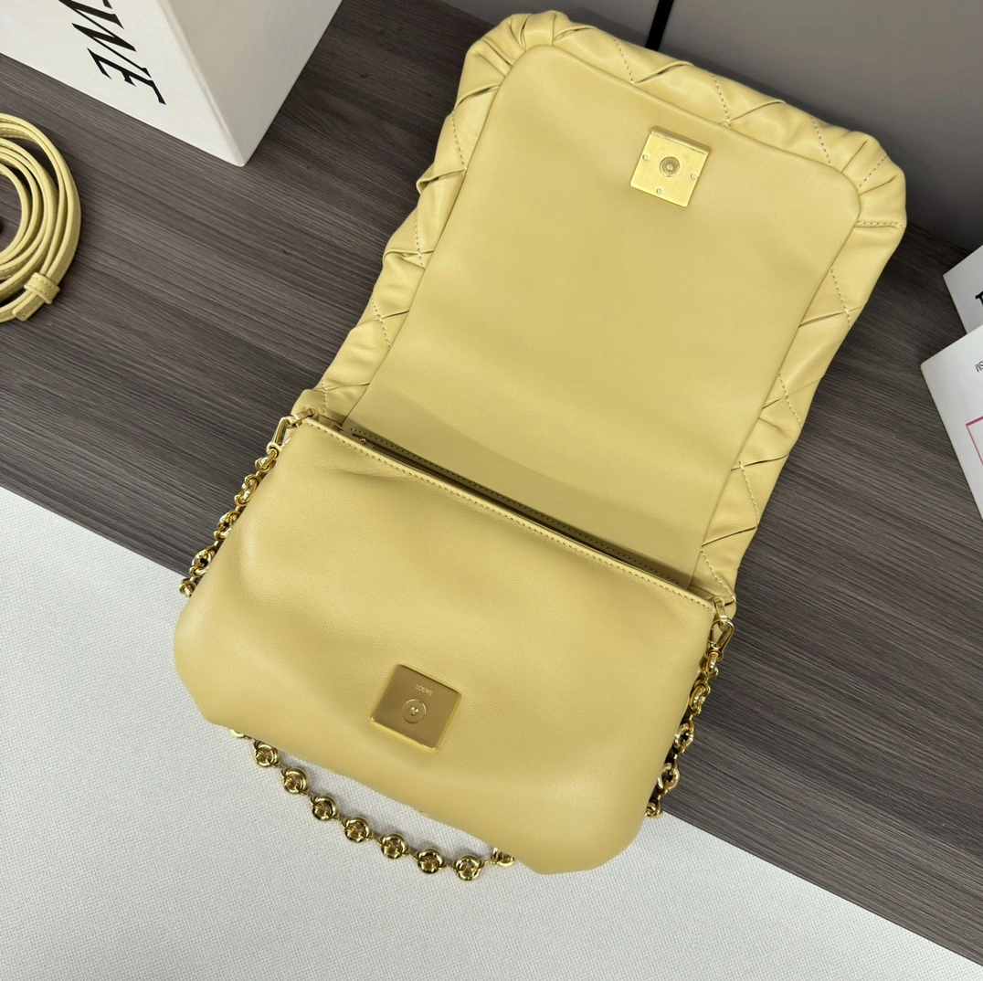 Fashionable Loewe Satchel Bags 72084