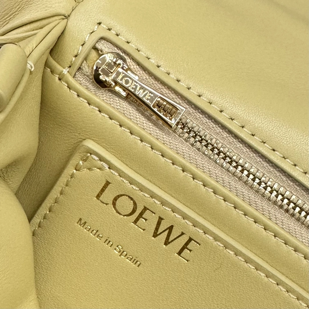 Fashionable Loewe Satchel Bags 72084