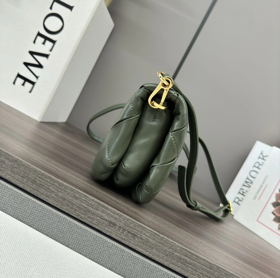 Loewe Satchel Bags Youthful 72075