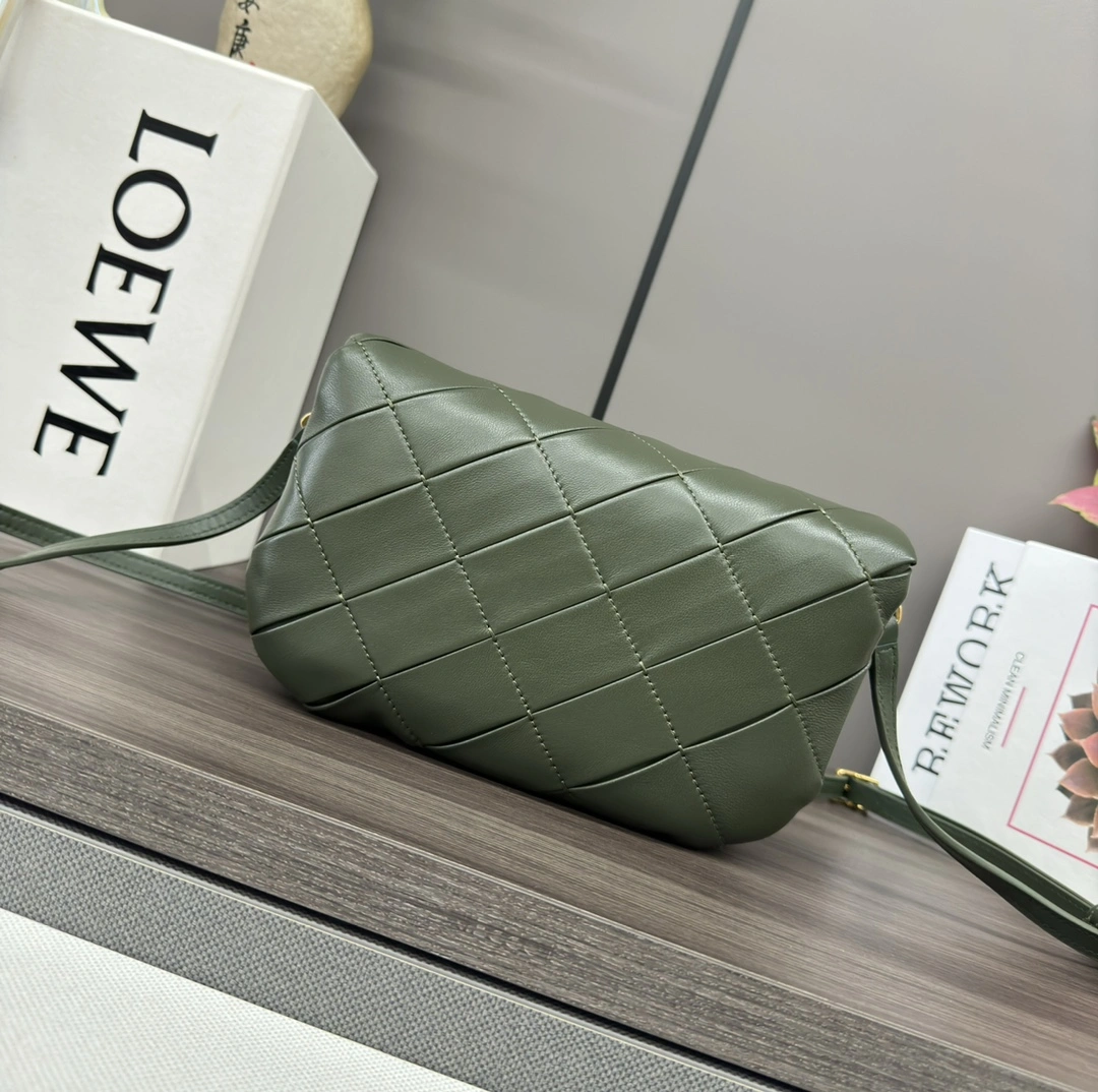 Loewe Satchel Bags Youthful 72075