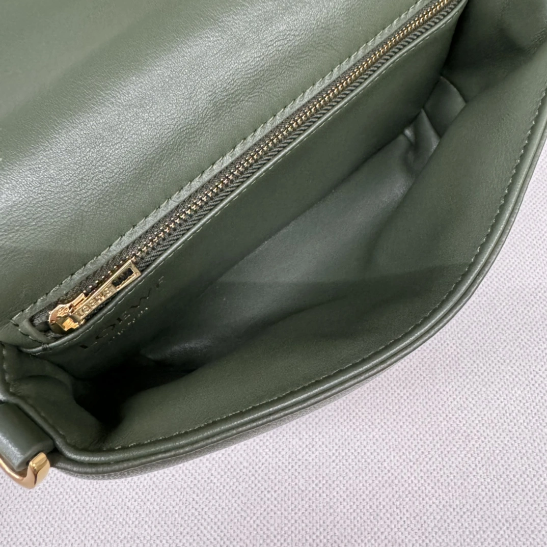 Loewe Satchel Bags Youthful 72075
