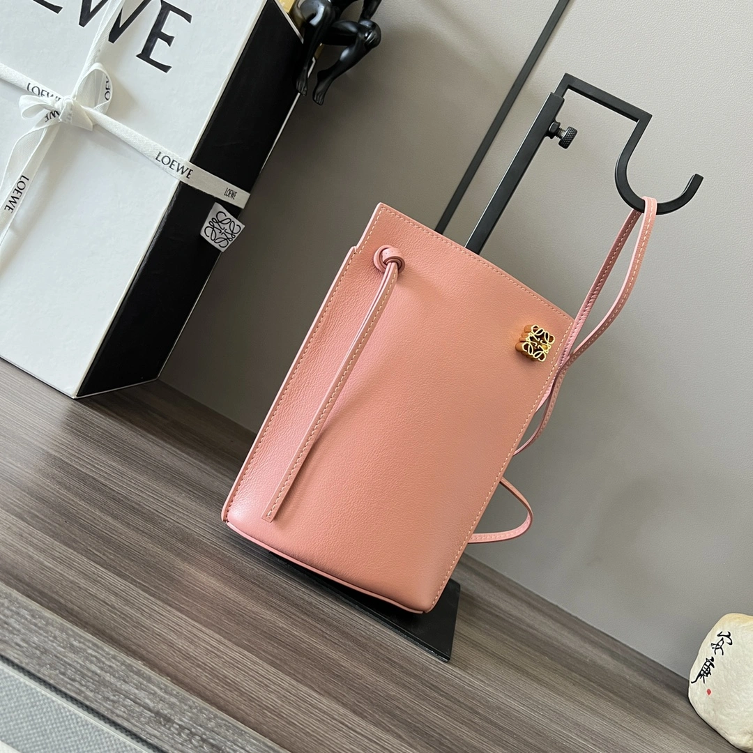 Loewe Satchel Bags Soft 67164