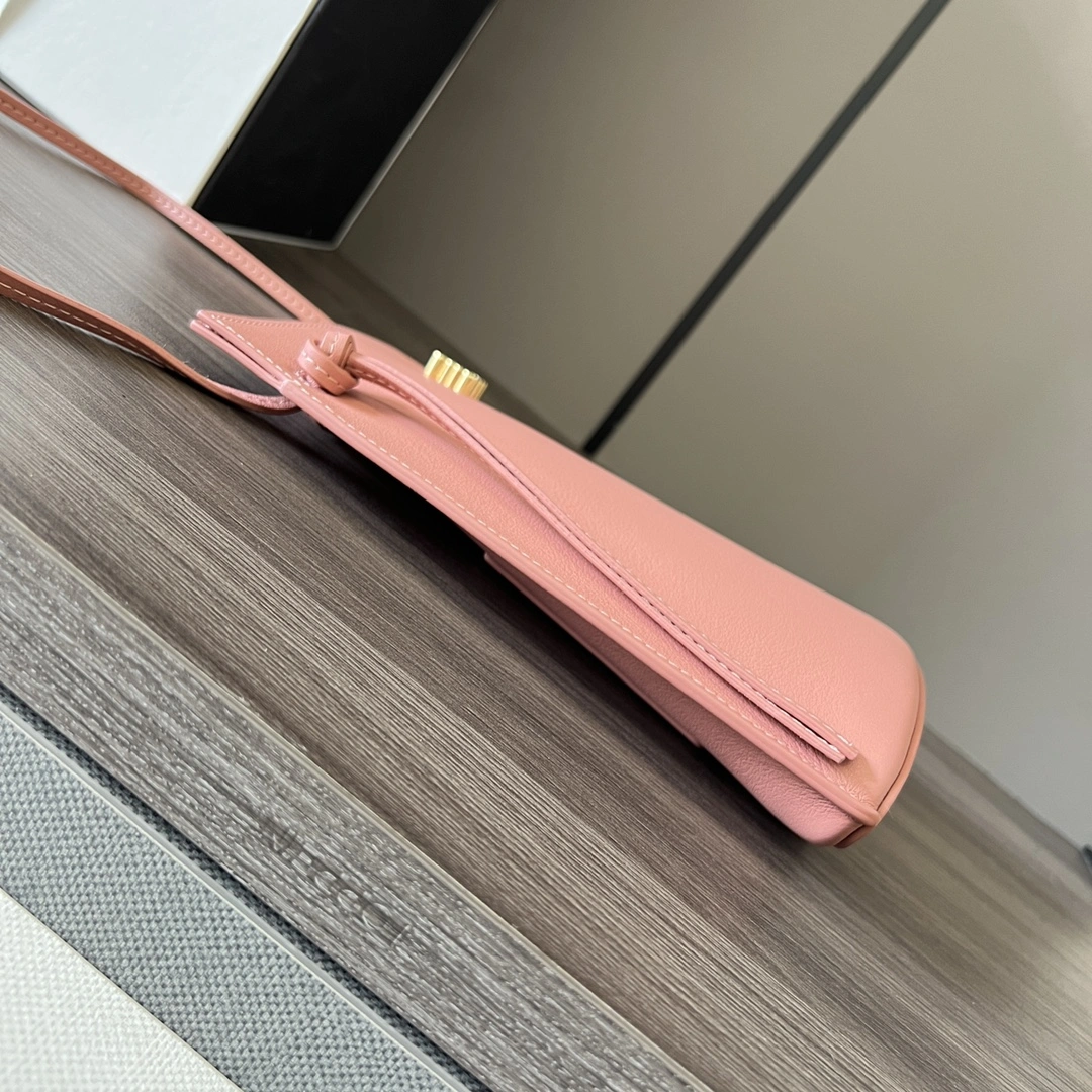 Loewe Satchel Bags Soft 67164