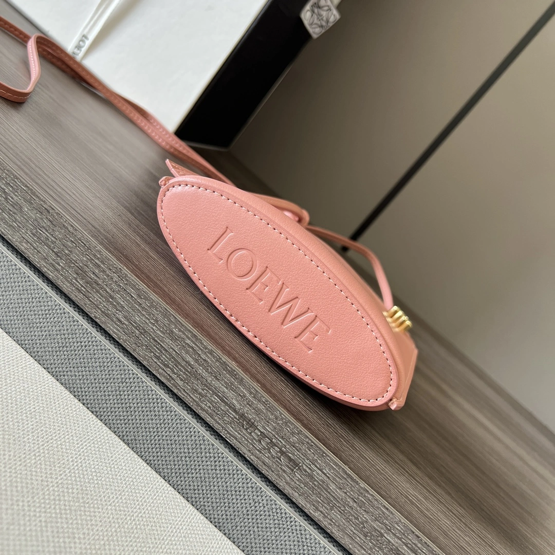 Loewe Satchel Bags Soft 67164